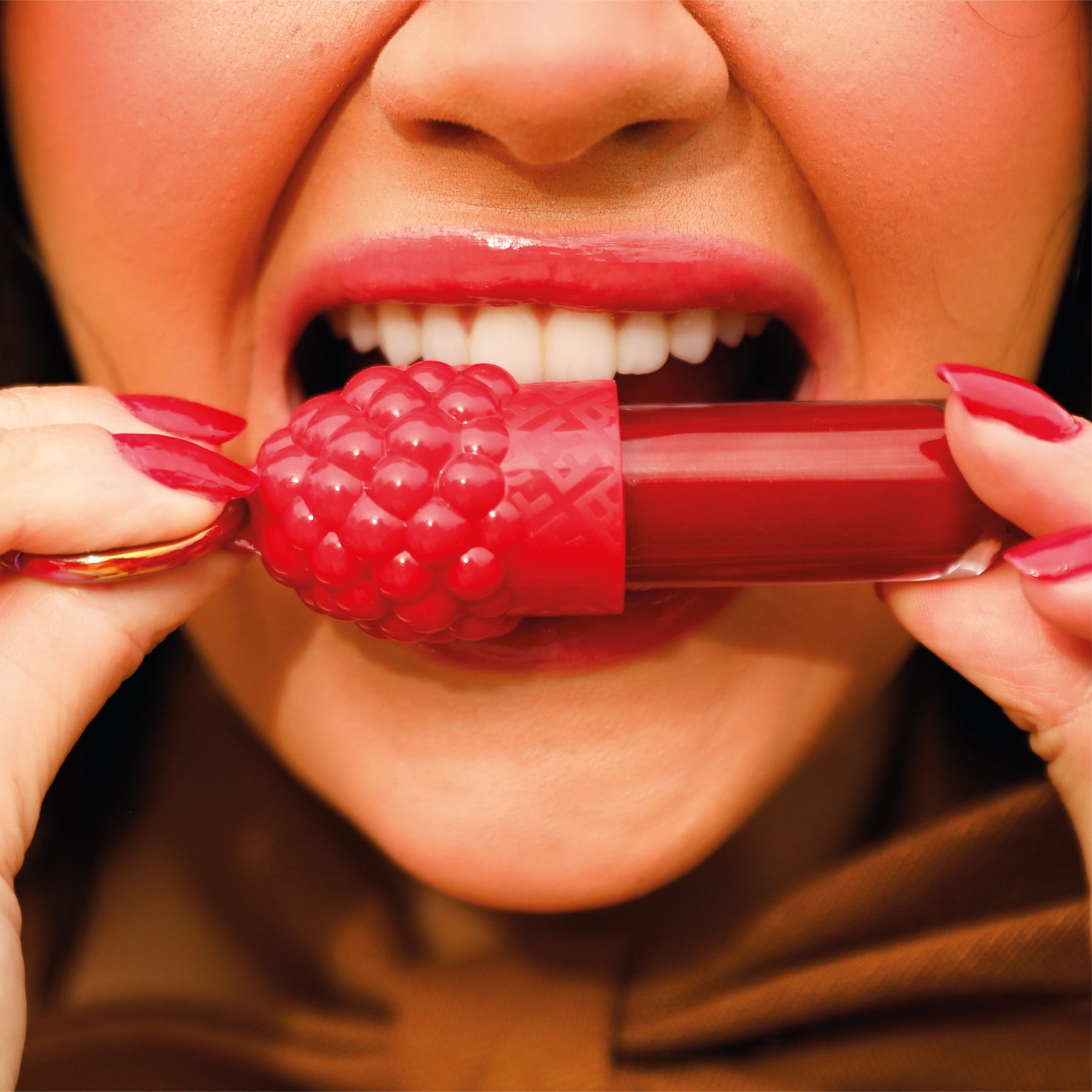 GLOSS FRANBOESA BY FRANCINY EHLKE